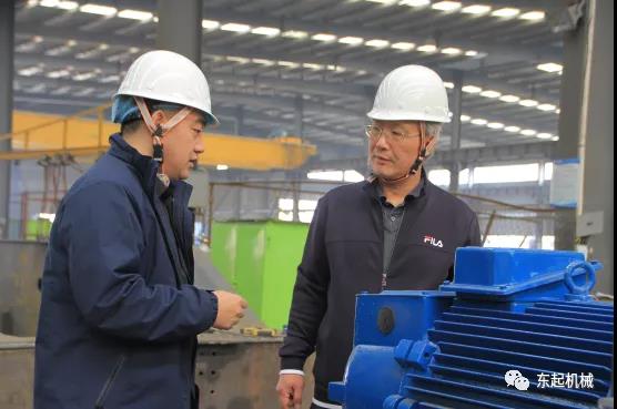 河南工業(yè)大學機電工程學院院長、碩士研究生導師惠延波教授等一行蒞臨東起集團參觀考察